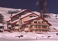 Cliff Top Club Auli, Hotel in Auli, Uttaranchal